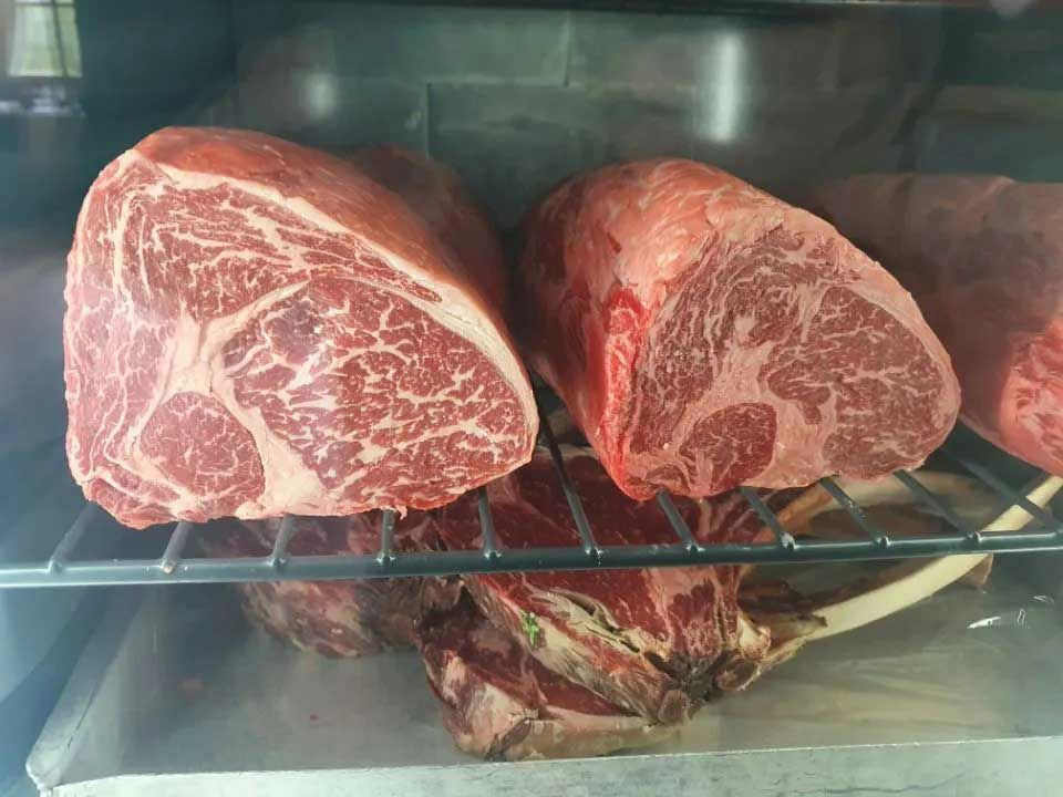 Australisches Black Angus Entrecôte im Dry Ager