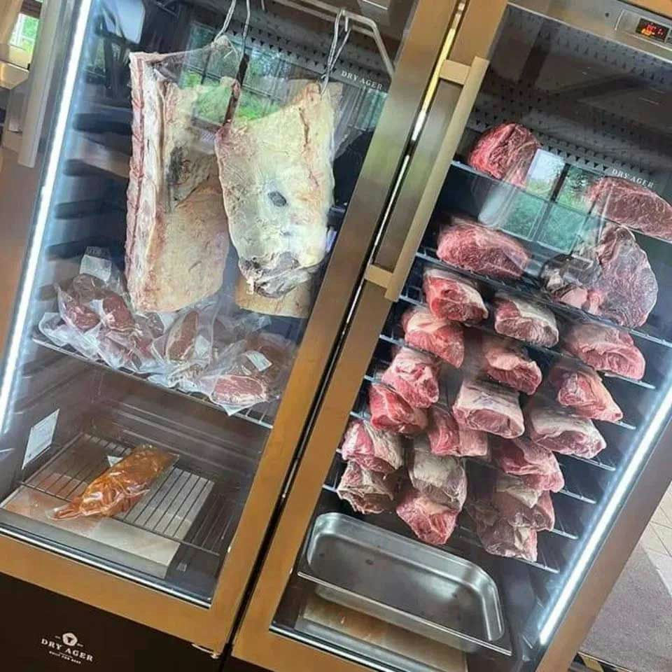 Premiumfleisch in unseren Dry Agern